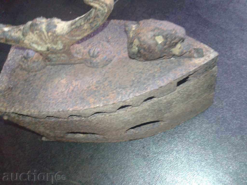 Old iron on coal with price 43.56 BGN | € 22.27 Old iron on coal with price 43.56 BGN | € 22.27