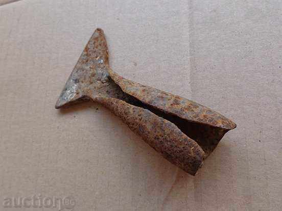 Delivery of Old gingerbread yarn, tool, wrought iron scraper Delivery of Old gingerbread yarn, tool, wrought iron scraper