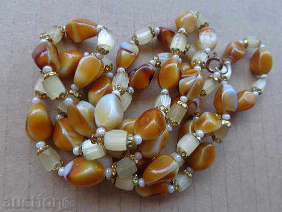 An old necklace with stones, a jewel, a jewel, a necklace - 5 An old necklace with stones, a jewel, a jewel, a necklace - 5