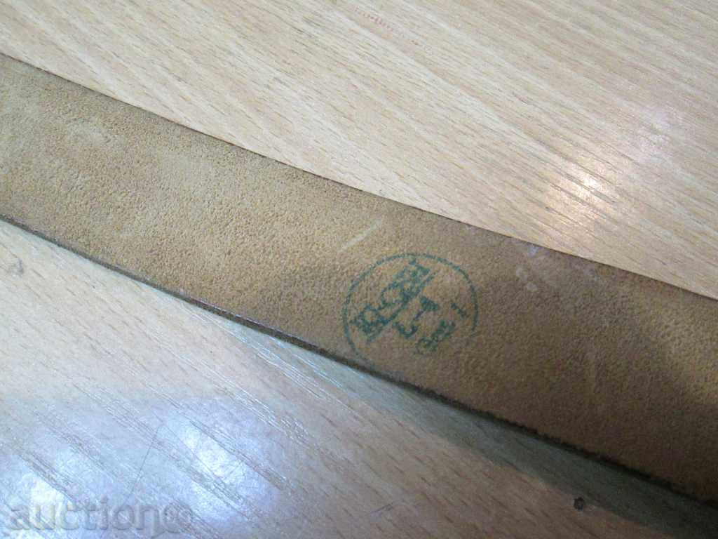 Auction I sell an old paranoid belt.RedakRRRRRRRRRRRRRR Auction I sell an old paranoid belt.RedakRRRRRRRRRRRRRR