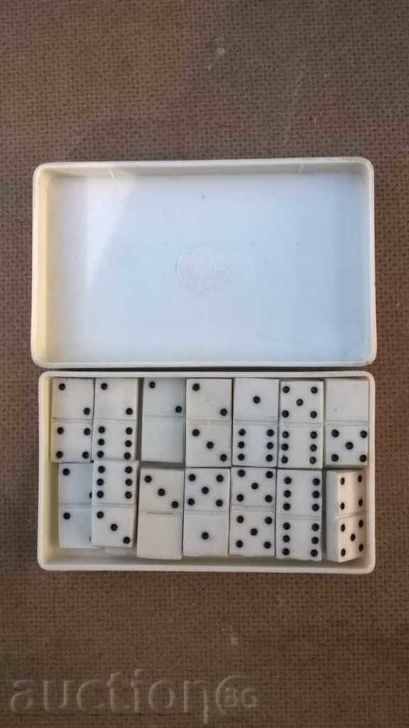 Auction old domino Auction old domino