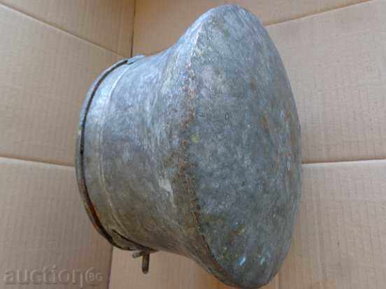 Delivery of Old bakery mince, baker, pot