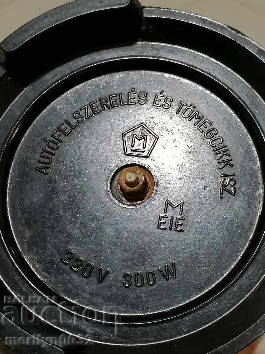 An old coffee maker household utensil - 5