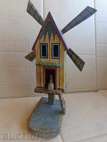 Стара детска играчка от дърво  вятърна мелница, дървения