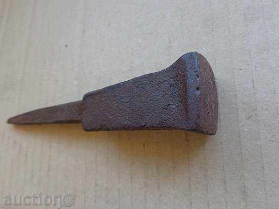 Auction An old anvil for hair sticking, wrought iron Auction An old anvil for hair sticking, wrought iron