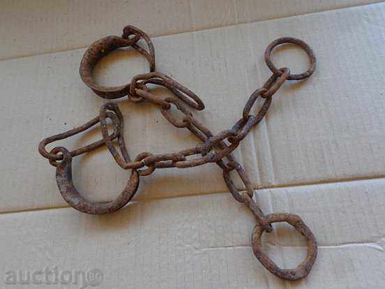 Pair of beads, pranks, chains, wrought iron - 5 Pair of beads, pranks, chains, wrought iron - 5