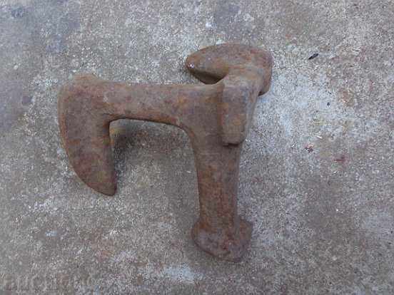 Old shoemaker anvil, wrought iron with price 43.00 BGN | € 21.99