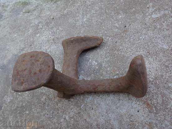 Old shoemaker anvil, wrought iron - 5