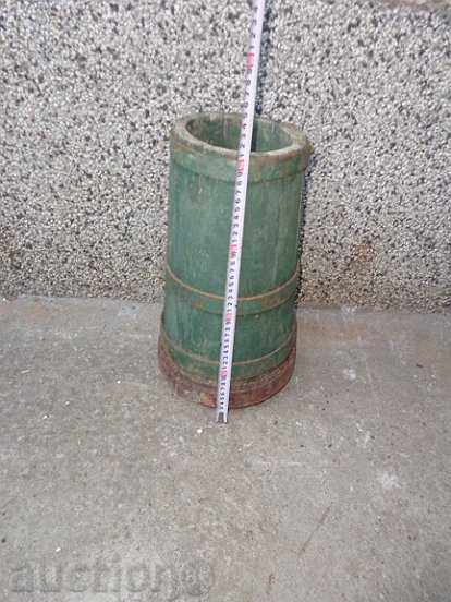 Old piston for oil, cure, keg, wood, wooden, landing