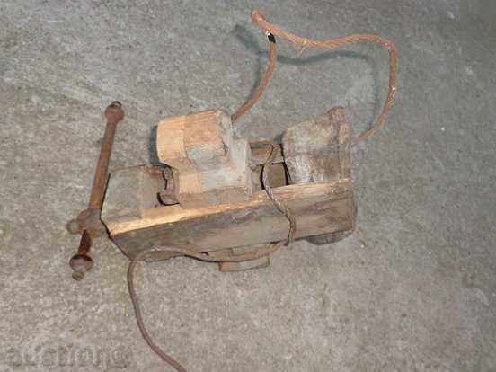 Delivery of Carpenter's veneer for buckwheat, bucket, bucket Delivery of Carpenter's veneer for buckwheat, bucket, bucket