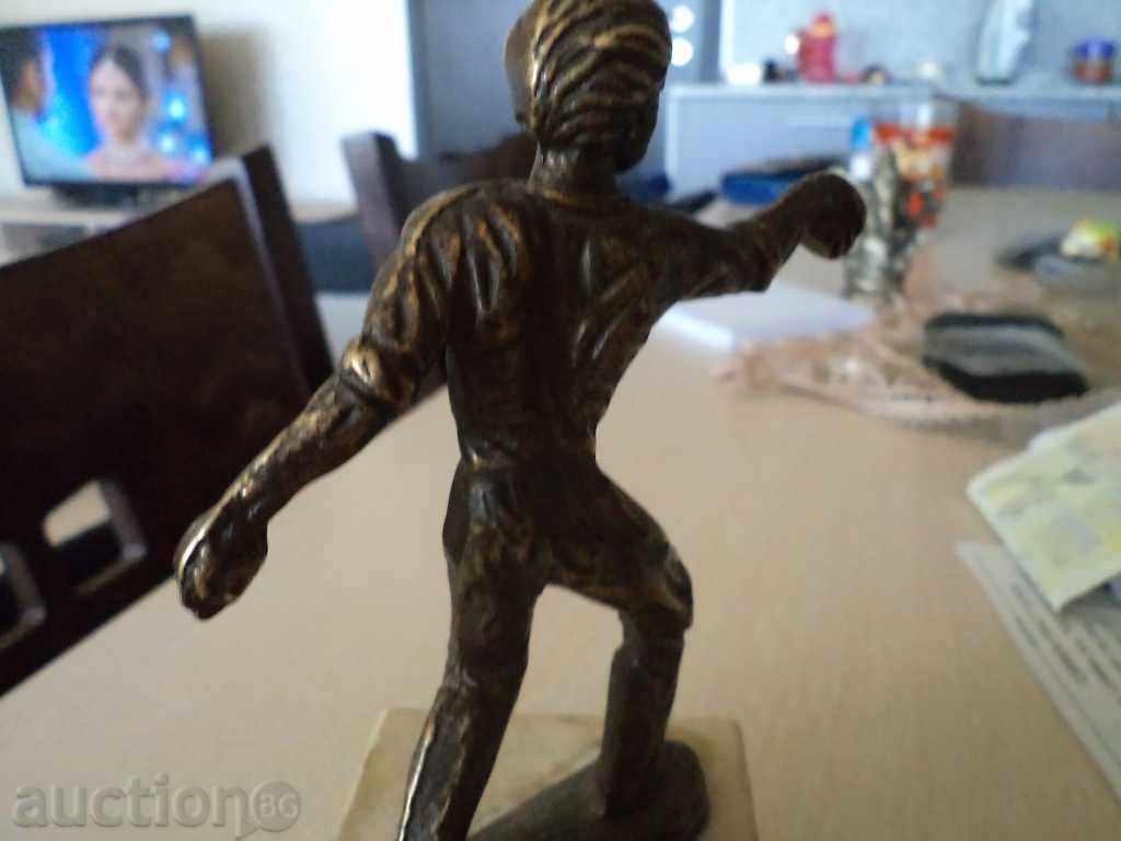 Delivery of BRONZE STATUS Delivery of BRONZE STATUS