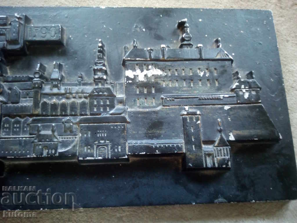 Παράδοση Βασιλεία της πόλης του Λιντς στην Αυστρία Παράδοση Βασιλεία της πόλης του Λιντς στην Αυστρία