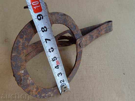 Delivery of An old mink trap for Mickey Mouse, wrought iron, rare