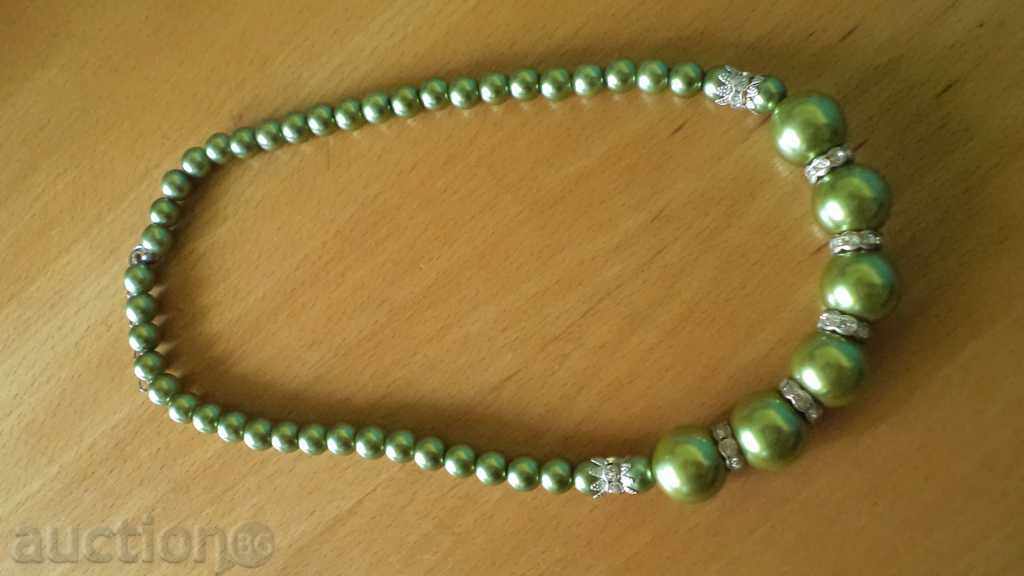 necklaces with price 5.00 BGN | € 2.56 necklaces with price 5.00 BGN | € 2.56