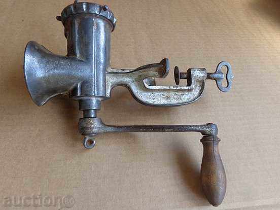 Δημοπρασία Παλιά μηχανή για να αλέσει την μηχανή κοπής κιμά Δημοπρασία Παλιά μηχανή για να αλέσει την μηχανή κοπής κιμά