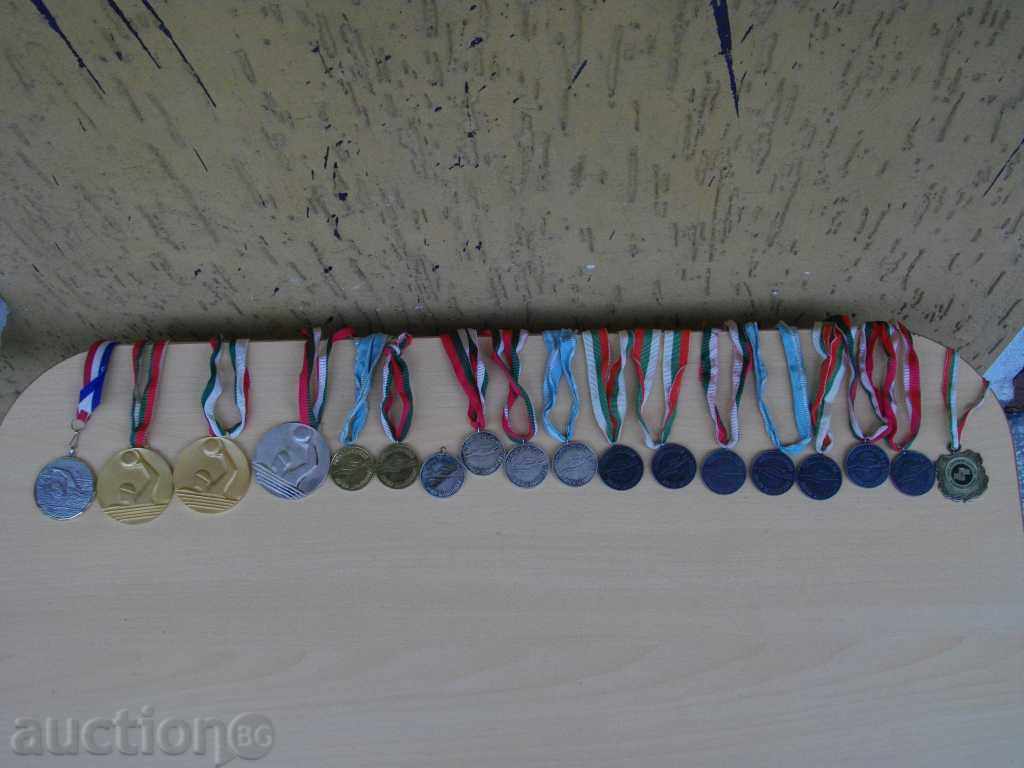 Lot of 18 pcs. medal of swimming sports
