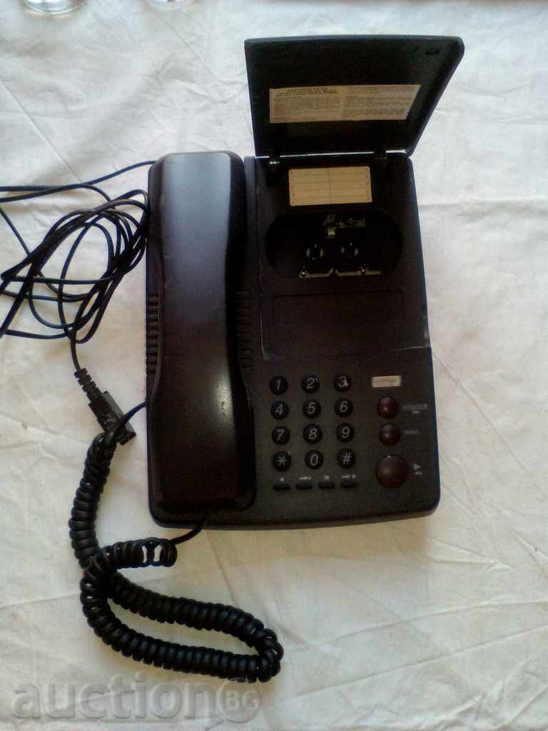 Телефон с телефонен секретар от Соца