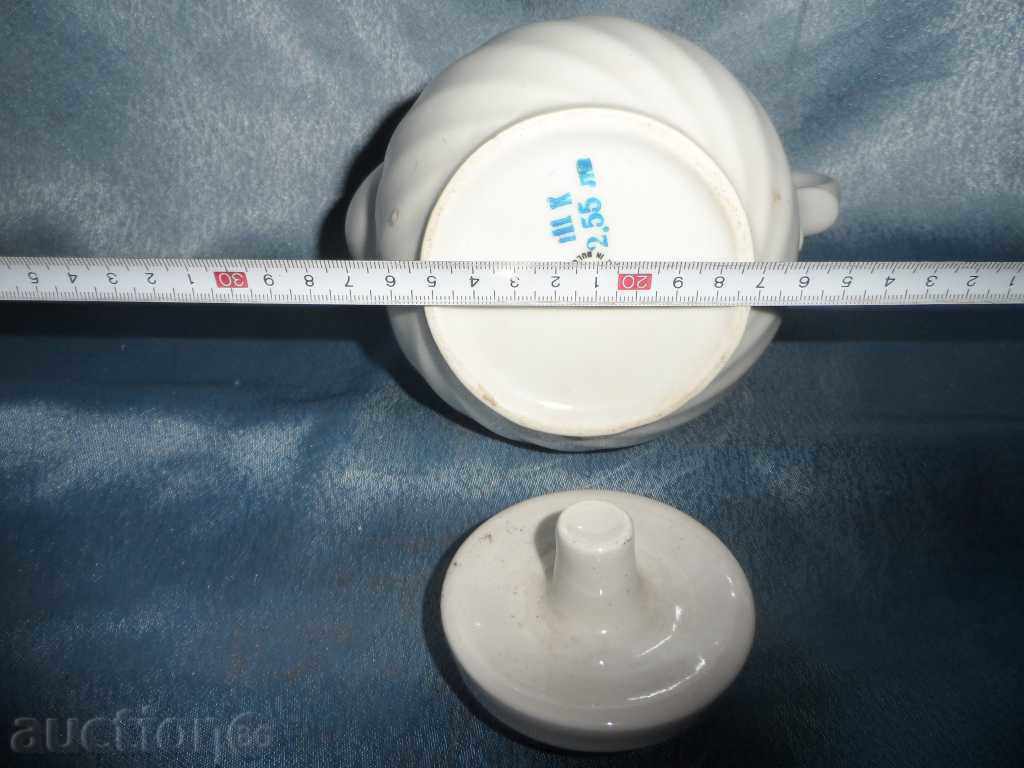 Delivery of PORCELAIN JUG Delivery of PORCELAIN JUG