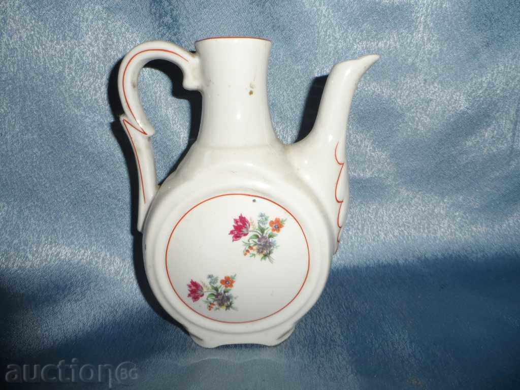 PORCELAIN POT / KETTLE with price 20.00 BGN | € 10.23 PORCELAIN POT / KETTLE with price 20.00 BGN | € 10.23