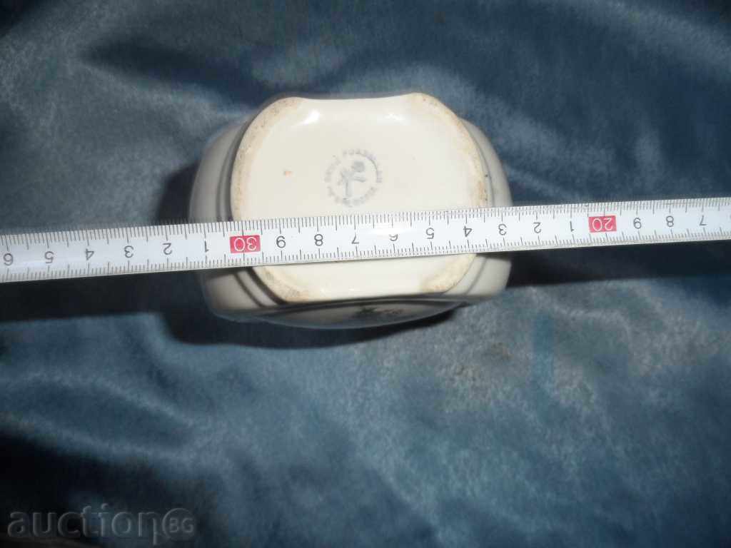 Delivery of PORCELAIN POT / KETTLE Delivery of PORCELAIN POT / KETTLE