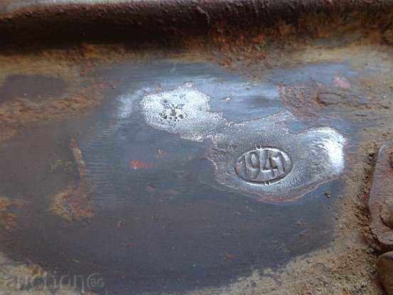 Cartridge box for MG-34 42 Wehrmacht WWII with price 62.00 BGN | € 31.70 Cartridge box for MG-34 42 Wehrmacht WWII with price 62.00 BGN | € 31.70