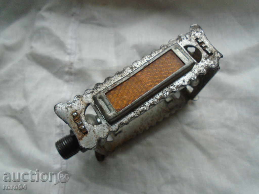 STAR PEDAL "EASTMAN" - ACTUALLY - 7 STAR PEDAL "EASTMAN" - ACTUALLY - 7