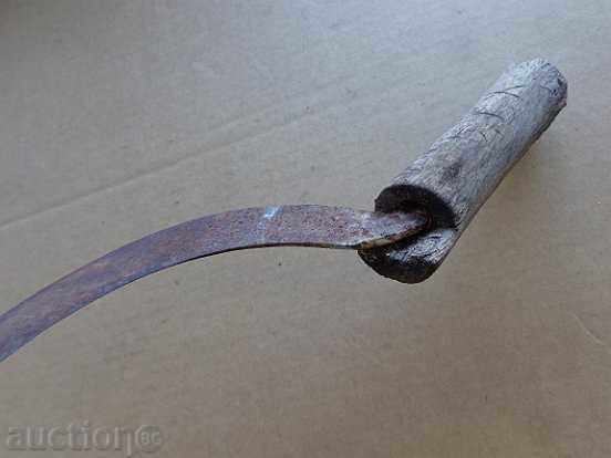 A hand forged bark bolt blade - 5