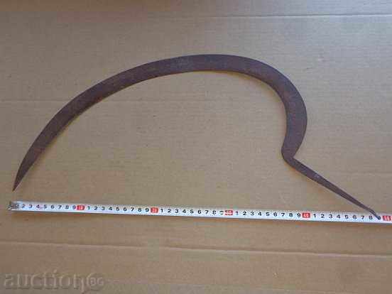 Auction A hand forged bark bolt blade Auction A hand forged bark bolt blade