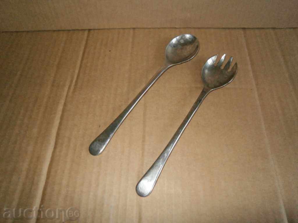 ΔΥΟ κουταλιές σαλάτας ρετρό vintage με τιμή 21.00 BGN | € 10.74