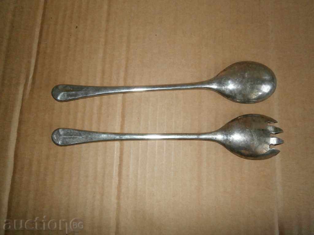 Δημοπρασία ΔΥΟ κουταλιές σαλάτας ρετρό vintage