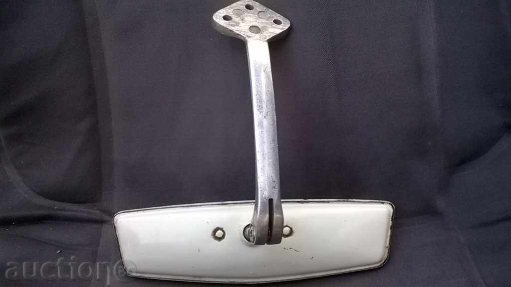 Delivery of old car mirror