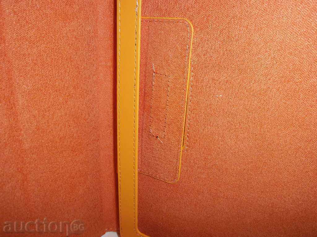 Delivery of Leather case + protector + stylus Delivery of Leather case + protector + stylus