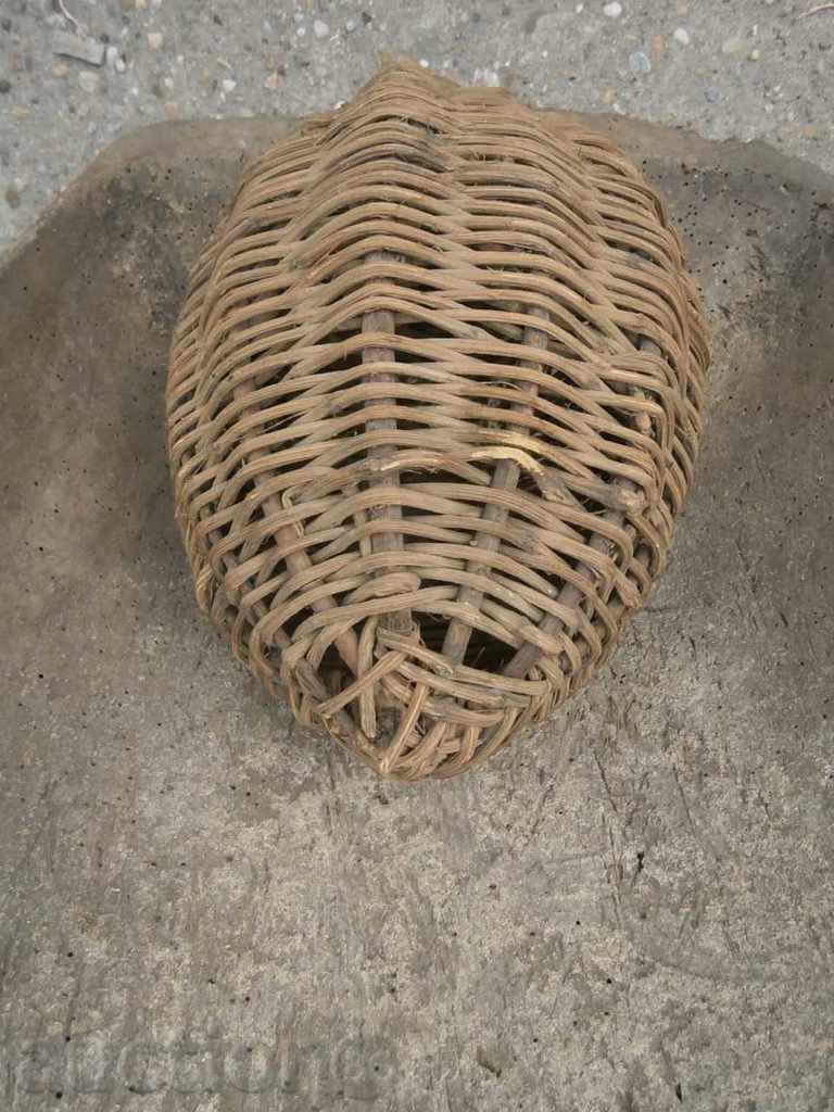 Delivery of old knit nest primitive Delivery of old knit nest primitive