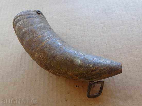 Old horned gunpowder, chisel, pistol, rifle with price 39.00 BGN | € 19.94 Old horned gunpowder, chisel, pistol, rifle with price 39.00 BGN | € 19.94