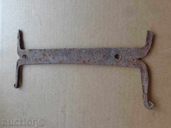 Old forged scraper, wrought iron, primitive with price 34.00 BGN | € 17.38 Old forged scraper, wrought iron, primitive with price 34.00 BGN | € 17.38