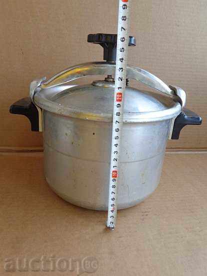 Pressure cooker from the USSR