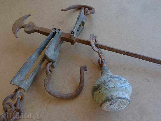 Ottoman scales with top, scale, weights, wrought iron with price 99.00 BGN | € 50.62
