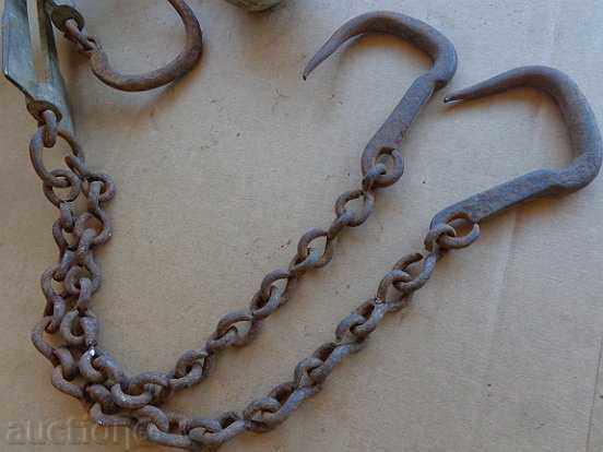 Auction  Ottoman scales with top, scale, weights, wrought iron