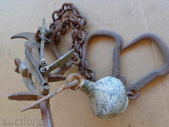 Delivery of Ottoman scales with top, scale, weights, wrought iron