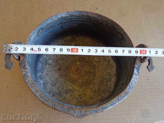 An old bacon, a baker, a pot, a boiler, a copper pot with price 69.00 BGN | € 35.28 An old bacon, a baker, a pot, a boiler, a copper pot with price 69.00 BGN | € 35.28