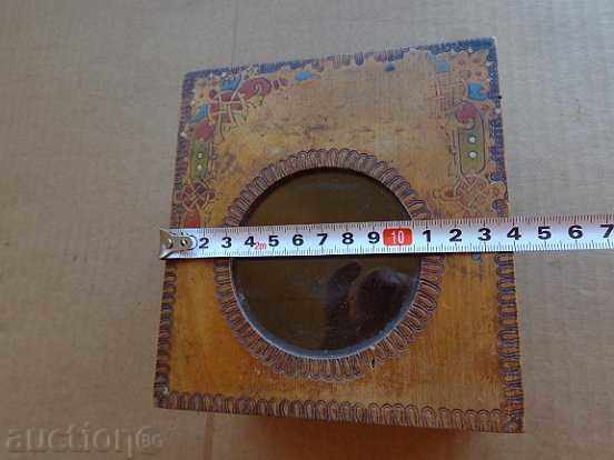 Delivery of Old wooden box for clock alarm clock Delivery of Old wooden box for clock alarm clock