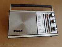 Παλιά φορητό ραδιόφωνο «SOKOL» ραδιόφωνο τρανζίστορ, η ΕΣΣΔ