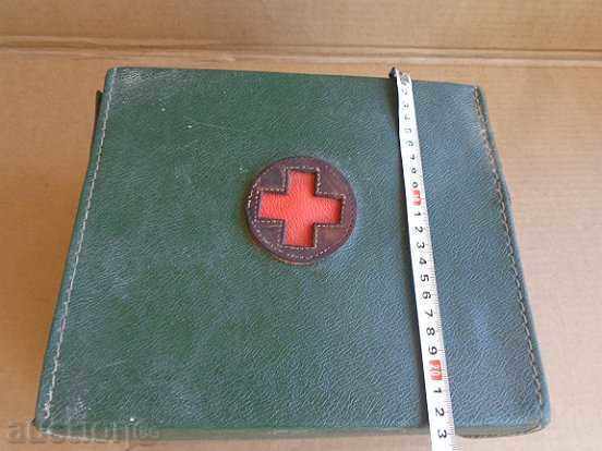 Delivery of Old medical bag Second World War, Red Cross Delivery of Old medical bag Second World War, Red Cross
