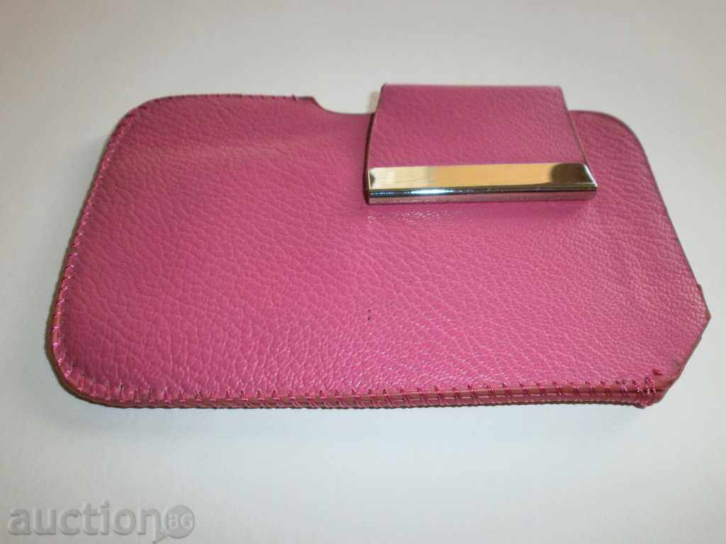 Auction Pink leather GSM case Auction Pink leather GSM case