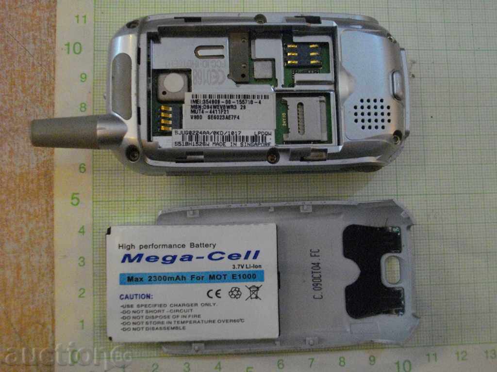 GSM "MOTOROLA - V 980" пълен комплект с две батерии работещ - 6 GSM "MOTOROLA - V 980" пълен комплект с две батерии работещ - 6