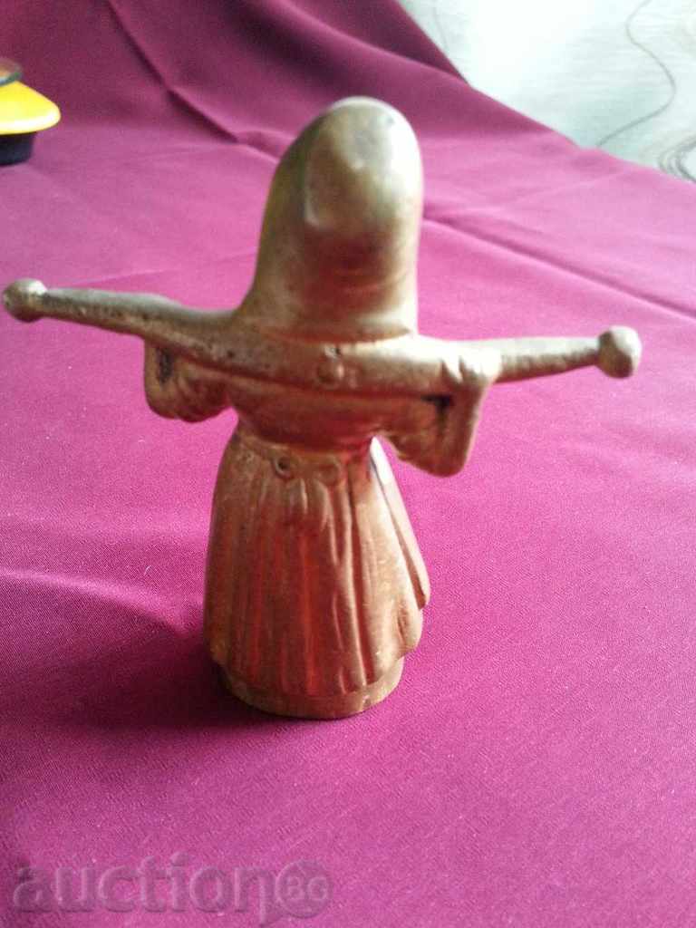 Old Massive Bronze Statue., Figure 2 with price 16.00 BGN | € 8.18 Old Massive Bronze Statue., Figure 2 with price 16.00 BGN | € 8.18