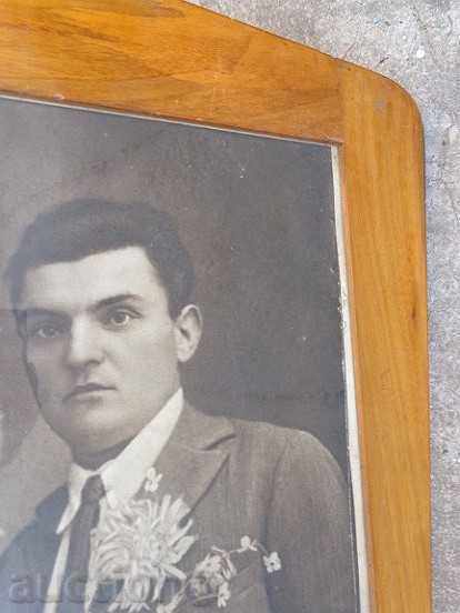 Auction  Old portrait, framed picture, painting, photograph, photo