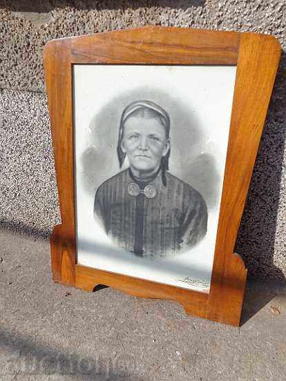 Old portrait, framed photo, picture, photo, photo with price 75.00 BGN | € 38.35 Old portrait, framed photo, picture, photo, photo with price 75.00 BGN | € 38.35