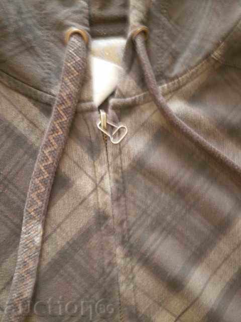 Auction Brown women's sweatshirt BERSHKA, size 28 M Auction Brown women's sweatshirt BERSHKA, size 28 M