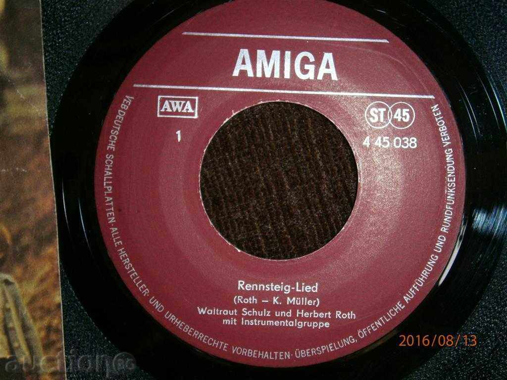 Delivery of FOLKLORE - SMALL PLATE - AMIGA - 4 45 038 Delivery of FOLKLORE - SMALL PLATE - AMIGA - 4 45 038